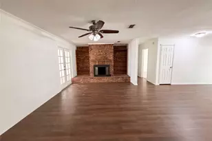 1014 Yvonne Dr, Joshua, TX 76058 - Photo 3