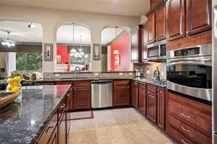 835 Rockingham Dr, Irving, TX 75063 - Photo 5