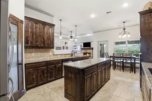 115 Mike Thornton Ct, Weatherford, TX 76088 - Photo 9
