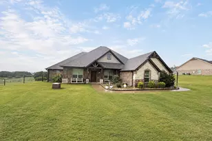 115 Mike Thornton Ct, Weatherford, TX 76088 - Photo 1
