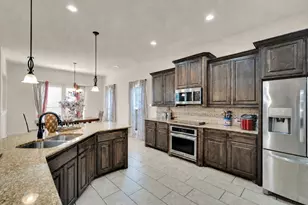 410 Salt Cedar Dr, Midlothian, TX 76065 - Photo 7