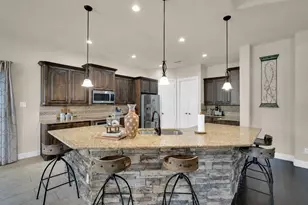 410 Salt Cedar Dr, Midlothian, TX 76065 - Photo 5