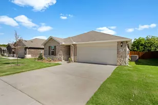 230 Teton St, Greenville, TX 75402 - Photo 39