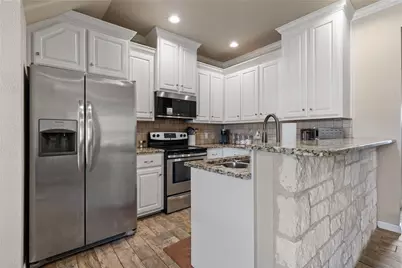 713 Park Street, McGregor, TX 76657 - Photo 7