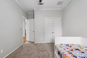 4102 Buena Vista St, Dallas, TX 75204 - Photo 17