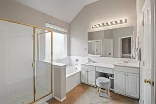 8114 Salzburg Dr, Rowlett, TX 75089 - Photo 19