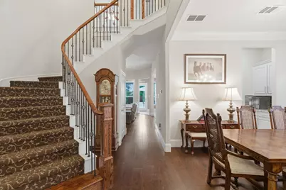 400 Ridgewood Drive, Lewisville, TX 75067 - Photo 7