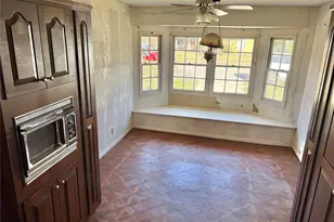 609 Hickory 1 St, Hughes Springs, TX 75656 - Photo 13