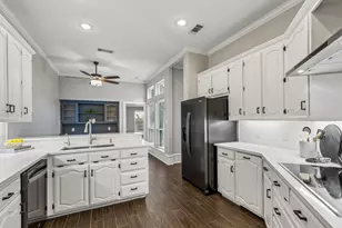604 Shalamar Pl, Irving, TX 75061 - Photo 3