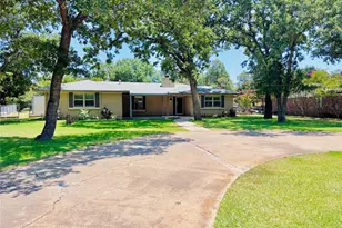 506 Oakwood Dr, Eastland, TX 76448 - Photo 3