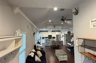 1305 E 6th Ave, Corsicana, TX 75110 - Photo 3