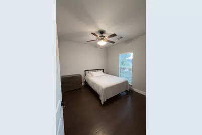 1305 E 6th Avenue, Corsicana, TX 75110 - Photo 5