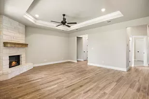 2209 Snake River Dr, Granbury, TX 76048 - Photo 17