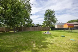 2209 Snake River Dr, Granbury, TX 76048 - Photo 7