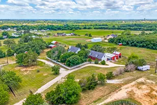 428 Co Rd 4681, Boyd, TX 76023 - Photo 35