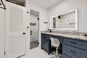 1019 Loch Lomond Dr, Arlington, TX 76012 - Photo 23