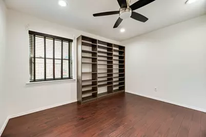 1019 Loch Lomond Drive, Arlington, TX 76012 - Photo 19