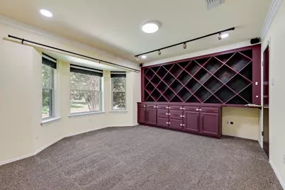1019 Loch Lomond Drive, Arlington, TX 76012 - Photo 17