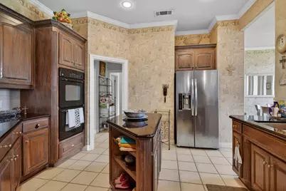 865 Thomas Crossing Drive, Fort Worth, TX 76028 - Photo 17