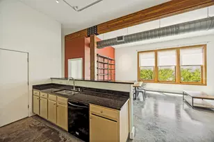 2502 Live Oak St, Dallas, TX 75204 - Photo 5