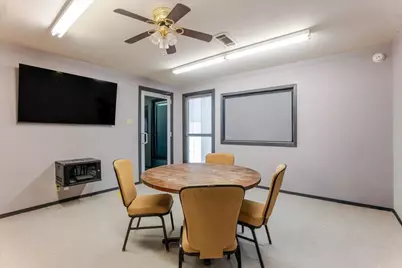 2815 S Highway 281, Mineral Wells, TX 76067 - Photo 9