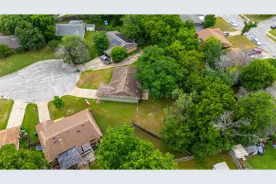 5721 Corral Court, Haltom City, TX 76148 - Photo 5