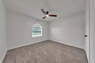 5721 Corral Ct, Haltom City, TX 76148 - Photo 17