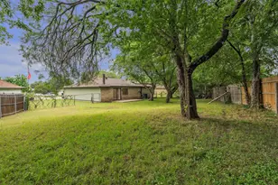 5721 Corral Ct, Haltom City, TX 76148 - Photo 25