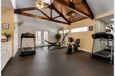 1900 Cloisters Drive #322, Arlington, TX 76011 - Photo 23