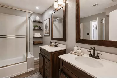 1900 Cloisters Drive #322, Arlington, TX 76011 - Photo 9