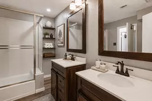 1900 Cloisters Dr, Arlington, TX 76011 - Photo 9