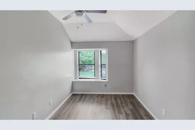 6305 Meadow Glen Drive, Arlington, TX 76018 - Photo 21