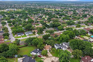 6305 Meadowglen Dr, Arlington, TX 76018 - Photo 31