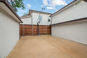 4432 Willow Ln, Dallas, TX 75244 - Photo 39