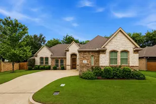 6901 Golf Green Dr, Arlington, TX 76001 - Photo 1