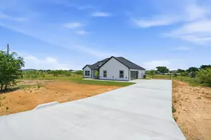 8212 Moyer Ct, Joshua, TX 76058 - Photo 3