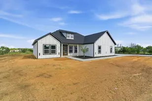 8212 Moyer Ct, Joshua, TX 76058 - Photo 3
