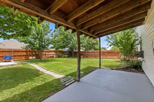 800 Poncho Ln, Fort Worth, TX 76052 - Photo 29