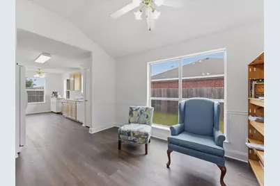 1123 Greenview Lane, Kennedale, TX 76060 - Photo 9