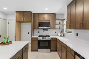 1711 Quadrangle Dr, Dallas, TX 75228 - Photo 7