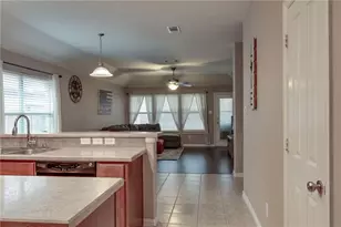 708 Creekside Dr, Little Elm, TX 75068 - Photo 5