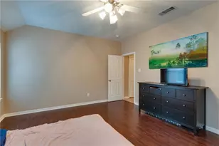 708 Creekside Dr, Little Elm, TX 75068 - Photo 13
