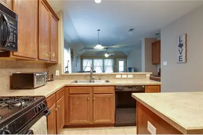 708 Creekside Drive, Little Elm, TX 75068 - Photo 3