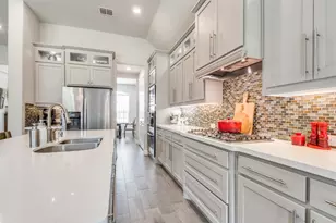 9759 Hickory Hill Rd, Frisco, TX 75035 - Photo 11