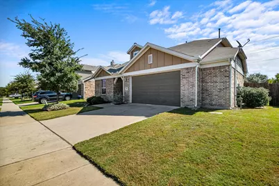1105 Freesia Drive, Little Elm, TX 75068 - Photo 3