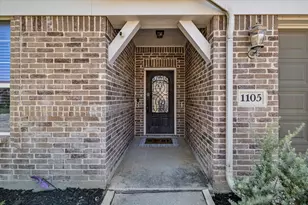 1105 Freesia Dr, Little Elm, TX 75068 - Photo 5