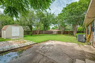 221 Leighton Dr, Terrell, TX 75160 - Photo 21
