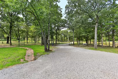 3724 County Road 211, Gainesville, TX 76240 - Photo 9
