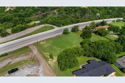 4528 Rolling Hills Drive, Fort Worth, TX 76119 - Photo 7