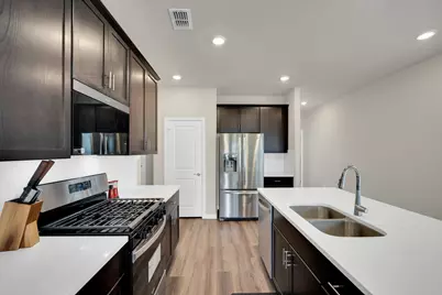 610 Hemingway Lane, Lowry Crossing, TX 75069 - Photo 3